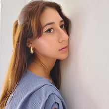 Load image into Gallery viewer, Golden Drops Earrings