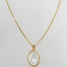 Load image into Gallery viewer, Mother of pearl sacred heart pendant