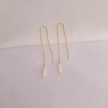 Load image into Gallery viewer, Freshwater Pearls Threader Earrings