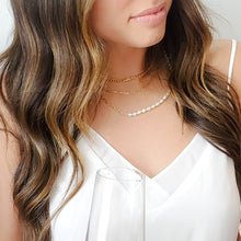 Load image into Gallery viewer, Paperclip/Pearls Necklace