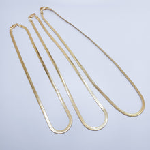 Load image into Gallery viewer, Flat Herringbone Chain Necklace
