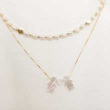 Load image into Gallery viewer, Mother-of-Pearl Kids Necklace