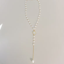 Load image into Gallery viewer, Mother of Pearl Clover Lariat Necklace
