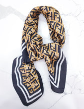 Load image into Gallery viewer, Trendy Scarfs
