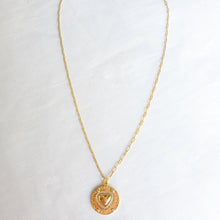 Load image into Gallery viewer, Pretty Heart Necklace
