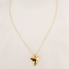 Load image into Gallery viewer, Shark Tooth Necklace
