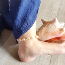 Load image into Gallery viewer, Cowrie Shells Anklet
