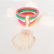 Load image into Gallery viewer, Pearl and Puka Bracelet
