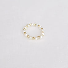 Load image into Gallery viewer, Popcorn Pearls and Gold Beads Ring

