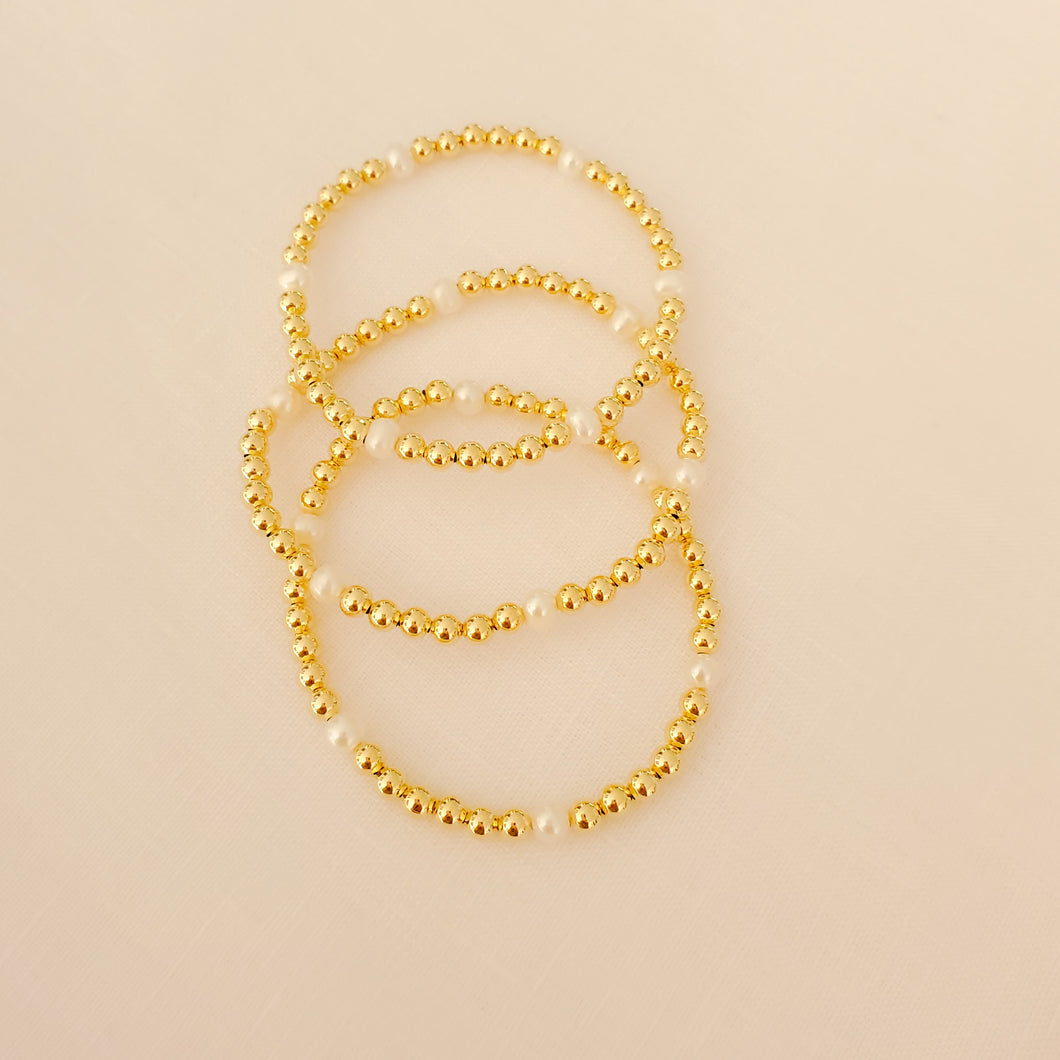 Pearls & Gold Beads Stretch Bracelets