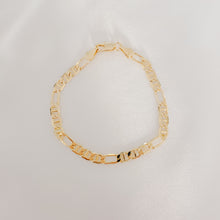 Load image into Gallery viewer, Gold Filled Link Bracelet

