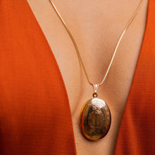 Load image into Gallery viewer, Oval Gold Locket Necklace
