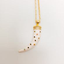 Load image into Gallery viewer, Horn Pendant Necklace
