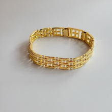 Load image into Gallery viewer, Gold Watch Band Bracelet
