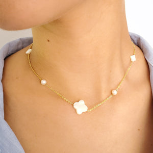 Mother of Pearl Clover Neckkace